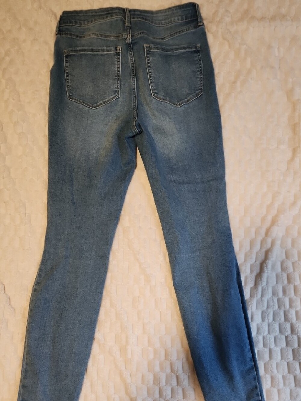 Nine West Women's Light Wash Skinny Jeans - Button Fly - Picture 7 of 7